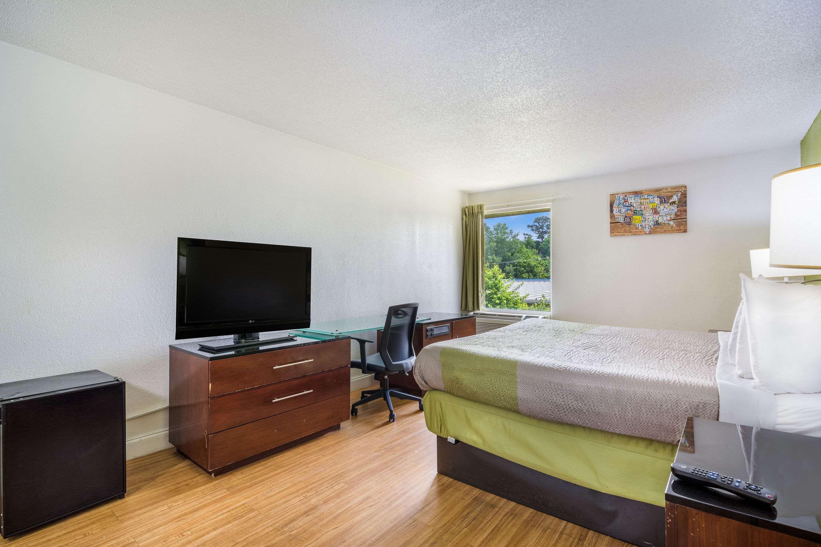 Econo Lodge Airport Near Billy Graham Parkway ชาร์ล็อต ภายนอก รูปภาพ