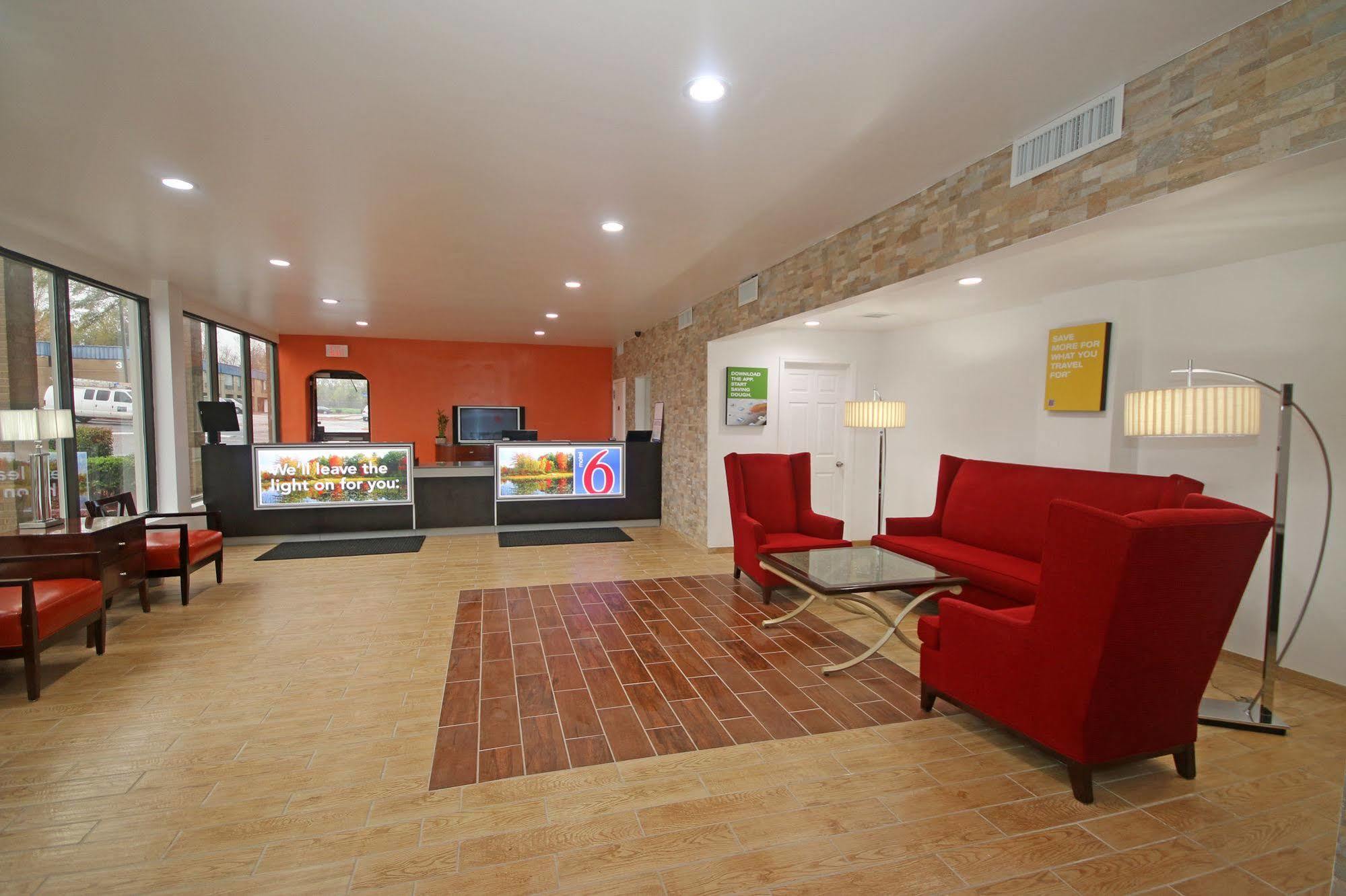 Econo Lodge Airport Near Billy Graham Parkway ชาร์ล็อต ภายนอก รูปภาพ